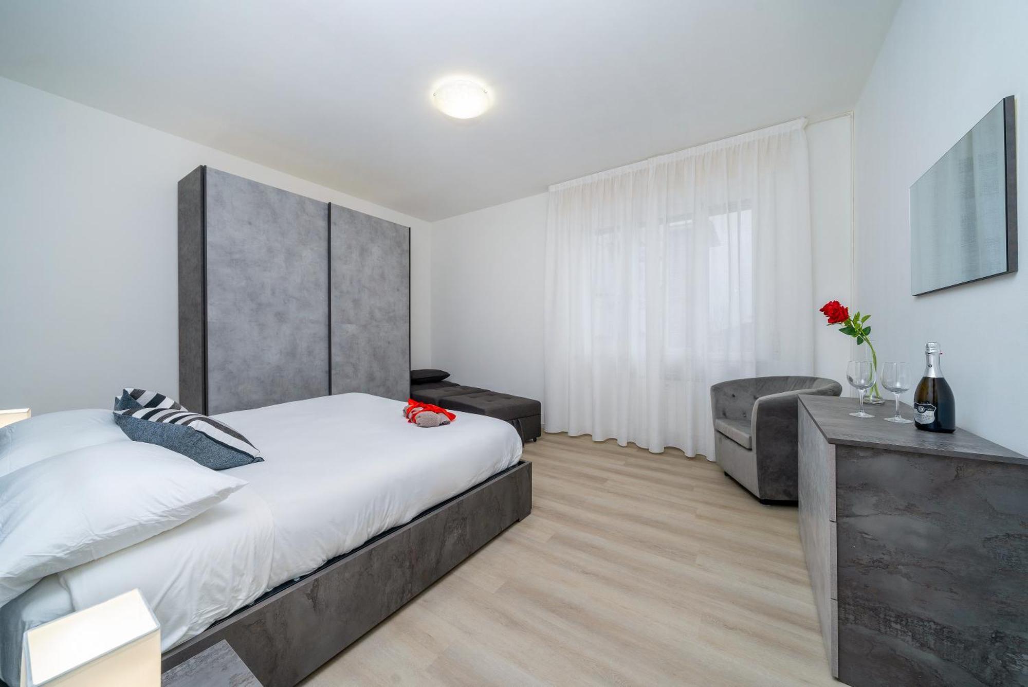Marino'S Apartment Удине Екстериор снимка